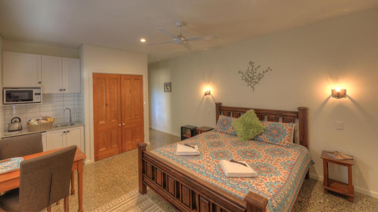 Bridle Guesthouse Maleny Bagian luar foto